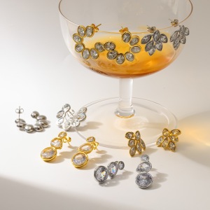 Boucles D'Oreilles Puces Pour Femmes En Acier Inoxydable Étanche, Couleur Or, Ornées De Strass h5 Image3