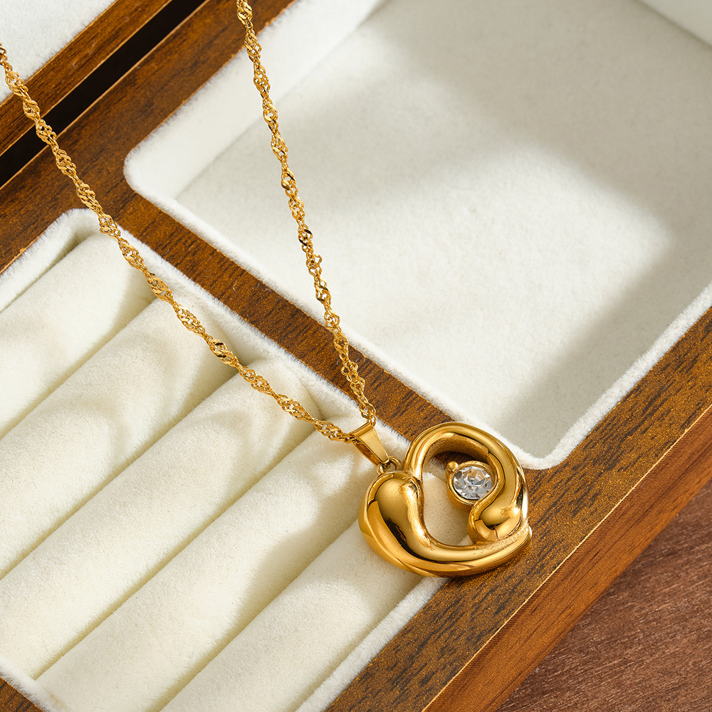Colliers Pendentifs Pour Femmes En Acier Inoxydable Étanche Couleur Or, Collection Simple Series Sweet Heart h5Image4