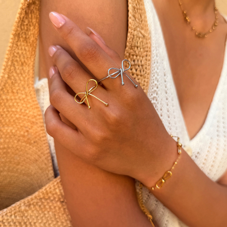 Bague Simple Series Daily Bow Knot en acier inoxydable étanche couleur or 2