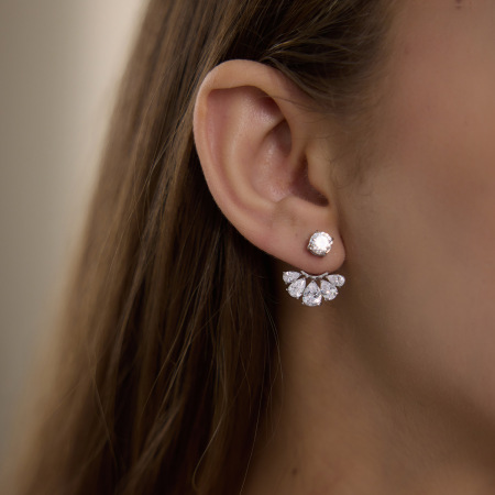 Boucles d'oreilles puces pour femme, style romantique et élégant, en acier inoxydable, imperméables, couleur or, avec zircon, en forme de goutte de fleur.