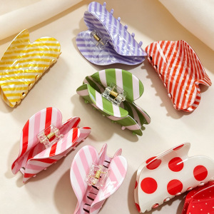 Pinces À Cheveux En Pvc De Couleur Mélangée, Motif Cœurs, Rayures Et Pois, Collection Romantique h5 Image4