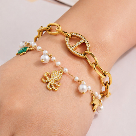 Bracelet chaîne pour femme en acier inoxydable doré, imperméable, de forme simple et luxueuse, orné de zircon, au design simple et irrégulier. 2
