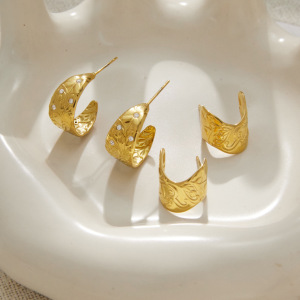 Boucles D'Oreilles Puces Pour Femmes, Style Rétro, Forme Irrégulière, En Acier Inoxydable, Couleur Or, Étanches, Collection Simple Series h5 Image4