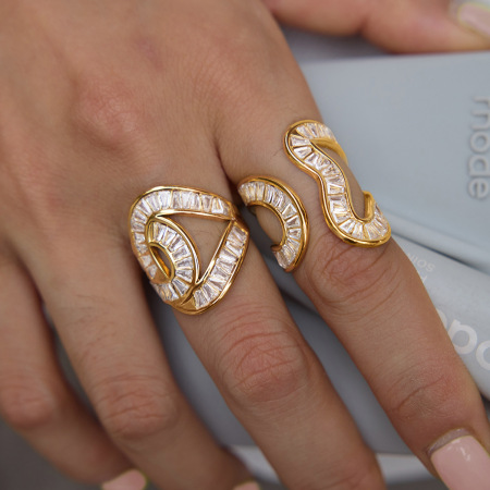 Bagues pour femmes en acier inoxydable doré, élégantes et de forme irrégulière, serties de zircon, couleur or, de la collection Luxueuse.