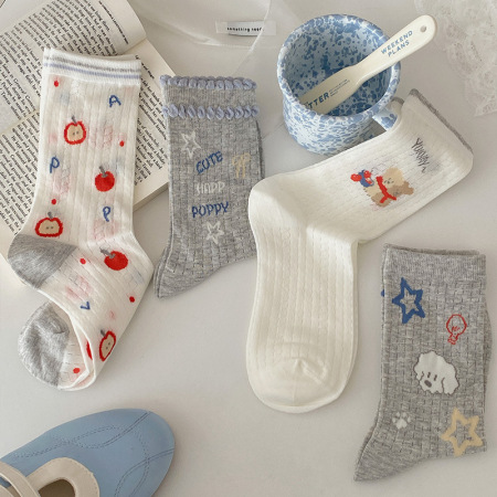 Chaussettes mi-mollet à motif géométrique mignon et rebondissant, lettres, illustration d'animaux, de fruits et de légumes. 2