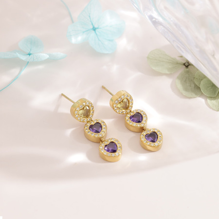Boucles d'oreilles pendantes pour femme, en acier inoxydable doré, ornées de strass et de zircon, avec un cœur de luxe. Collection Luxe. 2