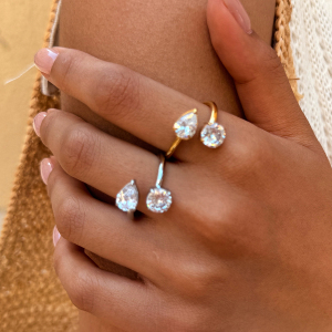 Bague Simple Series Daily Shape Regular Shape En Acier Inoxydable Étanche Couleur Or Avec Zircon h5 Image4