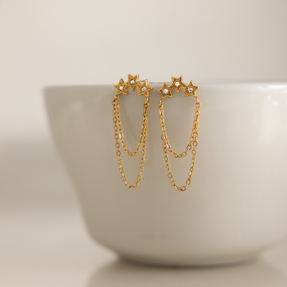 Boucles D'Oreilles Puces Élégantes À Pompon En Acier Inoxydable Imperméable Pour Femmes, Collection Simple Series Image2