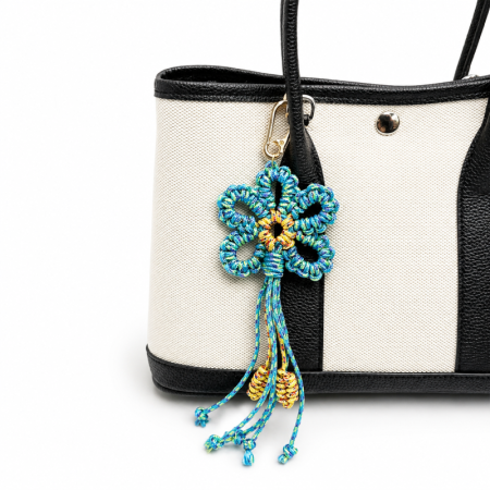 Breloques de sac en corde tressée tissée à pompon fleuri quotidien de la série Simple