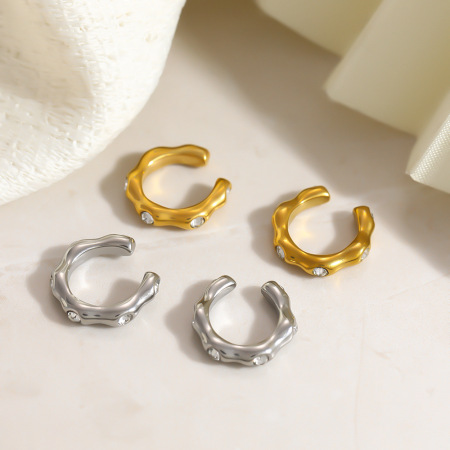 Boucles d'oreilles manchettes pour femmes, simples, étanches, couleur or, en acier inoxydable et ornées de strass.