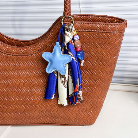 Breloques de sac en PU à motif cachemire et étoiles, style décontracté, avec pompons et perles.