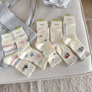 Chaussettes Mi-Mollet High Bounce À Rayures Et Pois Mignons, Illustration De Dessin Animé h5 Image3