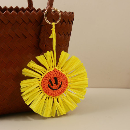 Collection ethnique Vacances Fleur Soleil Style océanique Pompon Visage souriant Fraise Étoile de mer tissée Breloques de sac en raphia
