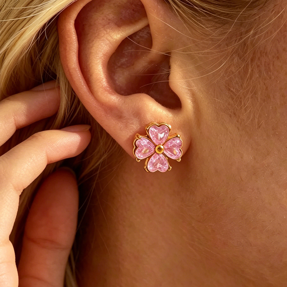 Boucles D'Oreilles Puces Pour Femmes Simple Series Daily Clover En Acier Inoxydable Doré Avec Zircon Image3