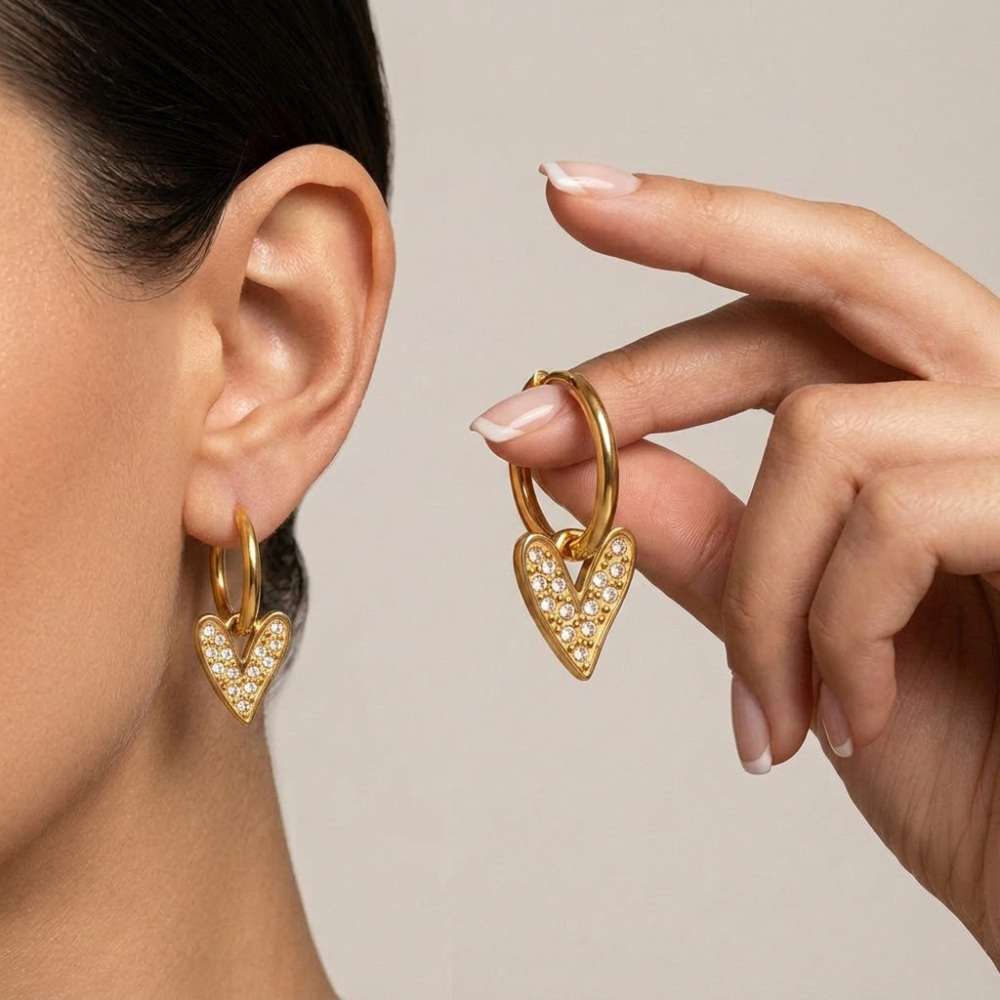 Boucles D'Oreilles Pendantes Pour Femme En Acier Inoxydable Doré, En Forme De Cœur, Étanches Et Ornées De Strass. Image2