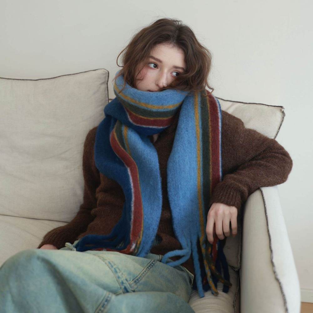 Écharpes D'Hiver Simple Series Daily Stripe À Pompons, Coloris Mélangés, En Laine Et Polyester 