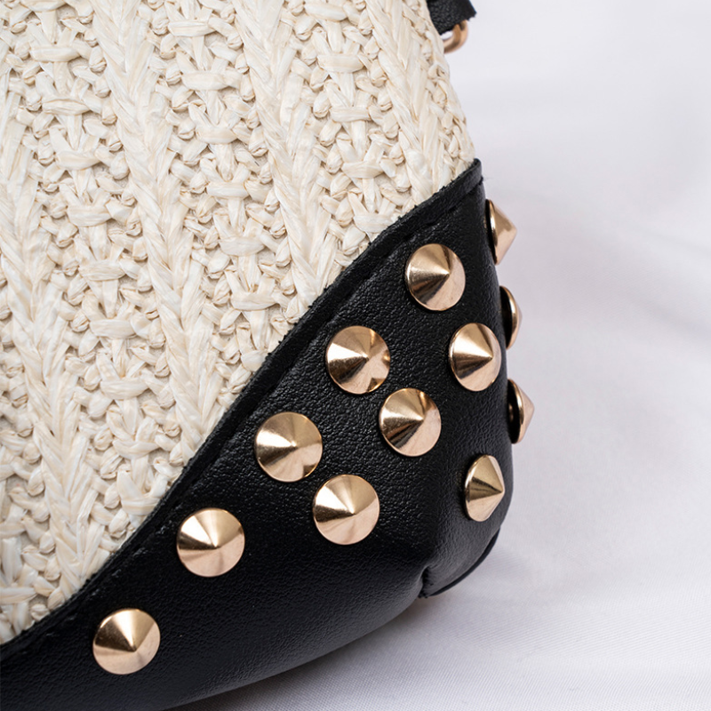 Sac Carré Pour Femme En Pu Tissé, Style Décontracté, Avec Détails Métalliques Et Finitions Métalliques. Couleur Unie. Image5