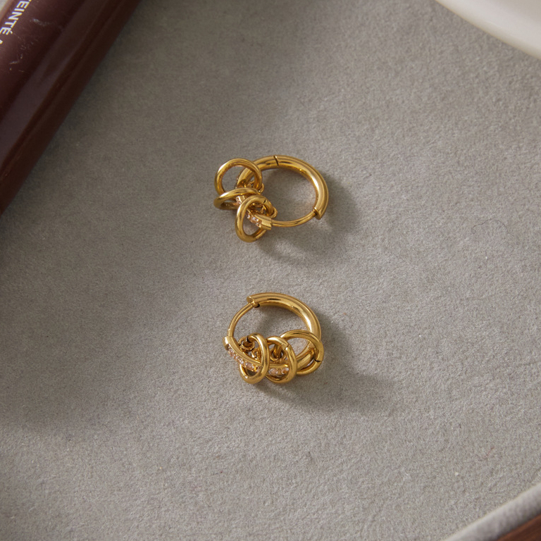 Boucles D'Oreilles Créoles Pour Femmes En Acier Inoxydable Étanche, Couleur Or, Avec Zircon. Image2
