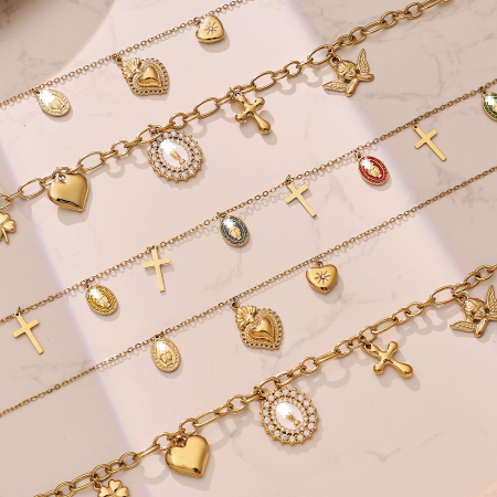 Colliers pendentifs pour femmes de la luxueuse série rétro en forme de cœur et de croix, en acier inoxydable étanche et couleur or