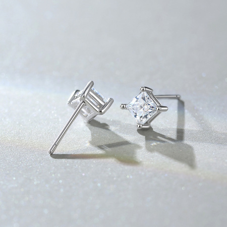 Boucles d'oreilles pour femme en moissanite, forme géométrique élégante et épurée, en argent sterling 925 plaqué rhodium, collection Simple. 2