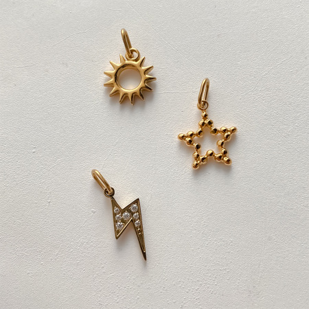 Pendentifs pour femmes, série classique, soleil et lune, en acier inoxydable étanche, couleur or 2