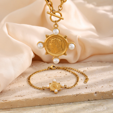 Ensembles de colliers pour femmes en acier inoxydable doré, imperméables, avec perles artificielles et figurine rétro classique