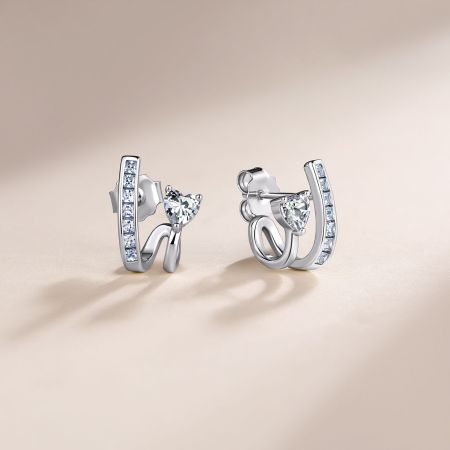 Boucles d'oreilles pour femme en argent sterling 925, couleur or, serties de moissanites en forme de cœur, simples et mignonnes, de forme irrégulière. 2