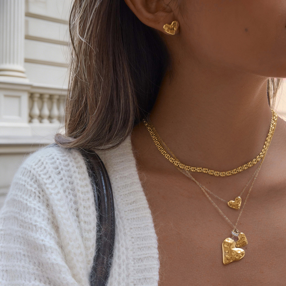 Ensembles De Colliers Pour Femmes, Collection Romantique, En Acier Inoxydable, Couleur Or, Avec Pendentif Cœur Simple Et Étanche. Image2