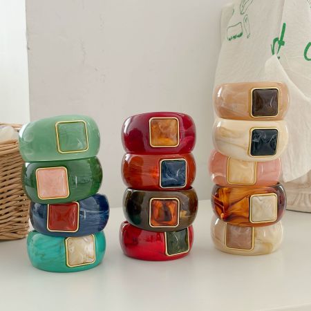 Bracelets pour femmes en résine à dégradé de couleurs rétro