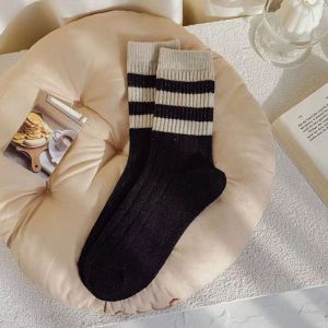 Chaussettes Mi-Mollet À Rayures Basiques Et Contraste De Couleurs Pour Femmes, Légèrement Rebondissantes h5 