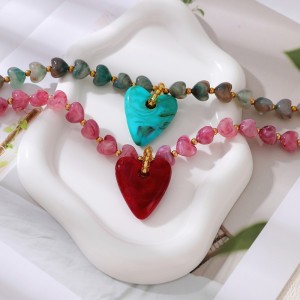 Colliers De Perles En Résine Pour Femmes, Collection Romantique « Sweet Heart Beads » h5 Image3