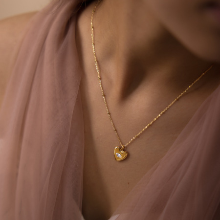 Colliers pendentifs pour femmes en acier inoxydable, couleur or, ornés d'un zircon et d'un joli cœur, collection Simple Series