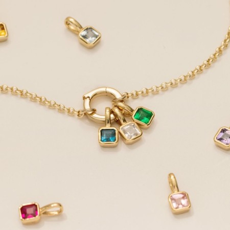 Pendentif femme Simple Series Retro Heart Constellation en acier inoxydable étanche couleur or et zircon 2