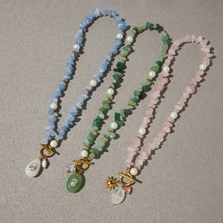 Colliers de perles pour femmes, collection romantique, perles de forme irrégulière et délicate, pierres naturelles couleur or