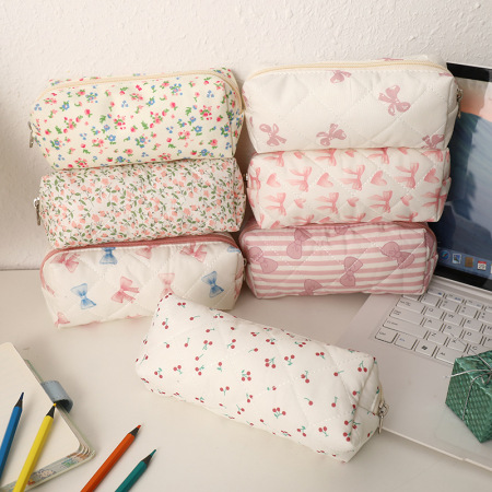 Pochettes à stylos en polyester doux, motif fleur, cœur et nœud papillon, style cerise, collection Simple Series