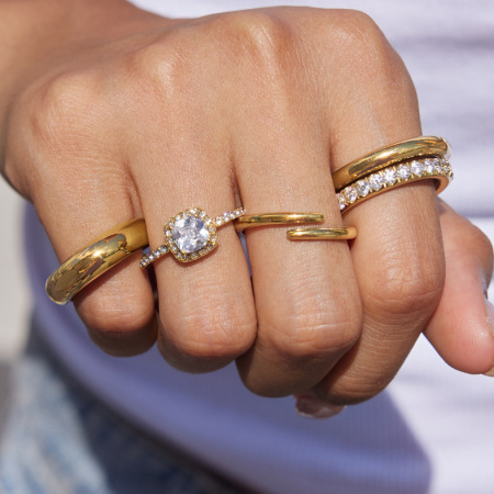Bagues minimalistes en acier inoxydable étanche, couleur or, avec zircon.