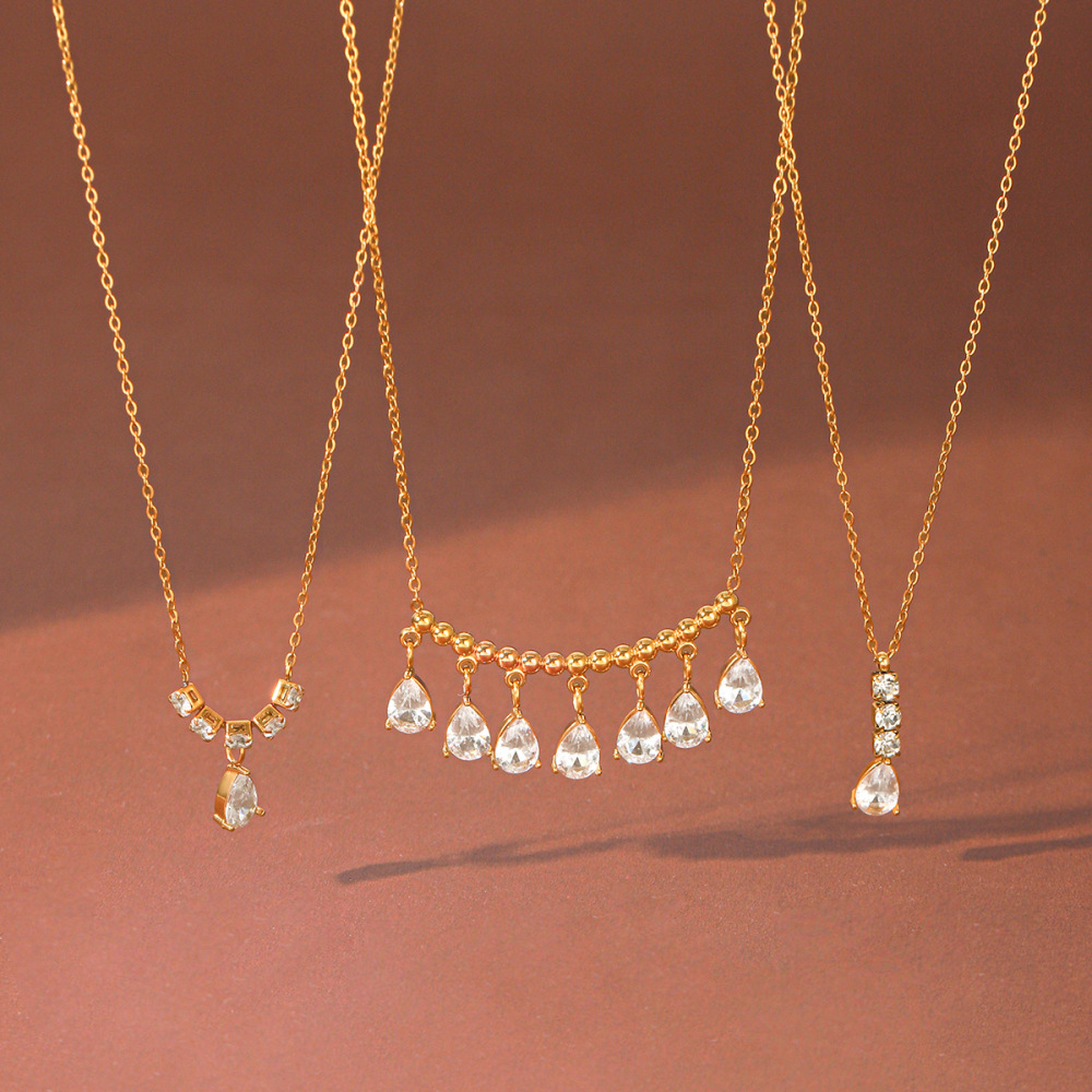 Colliers Pendentifs Pour Femmes De La Luxueuse Collection Daily Droplet, En Acier Inoxydable Étanche Couleur Or Et Zircon. Image4