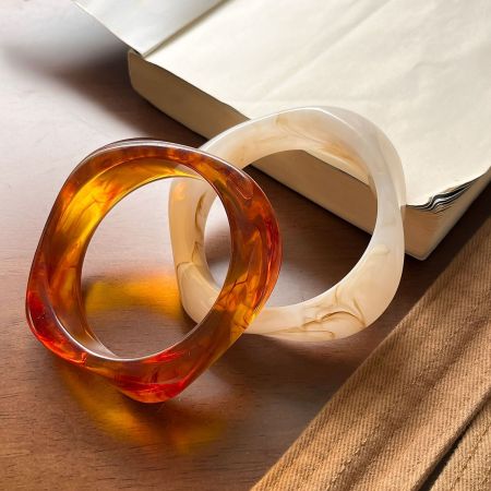 Bracelets pour femmes en résine à dégradé de couleurs 2