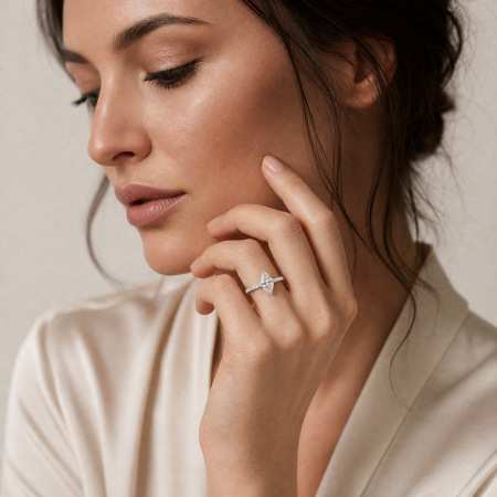 Bagues pour femmes en moissanite, forme irrégulière, en argent sterling 925 plaqué rhodium, collection Luxe Daily. 2