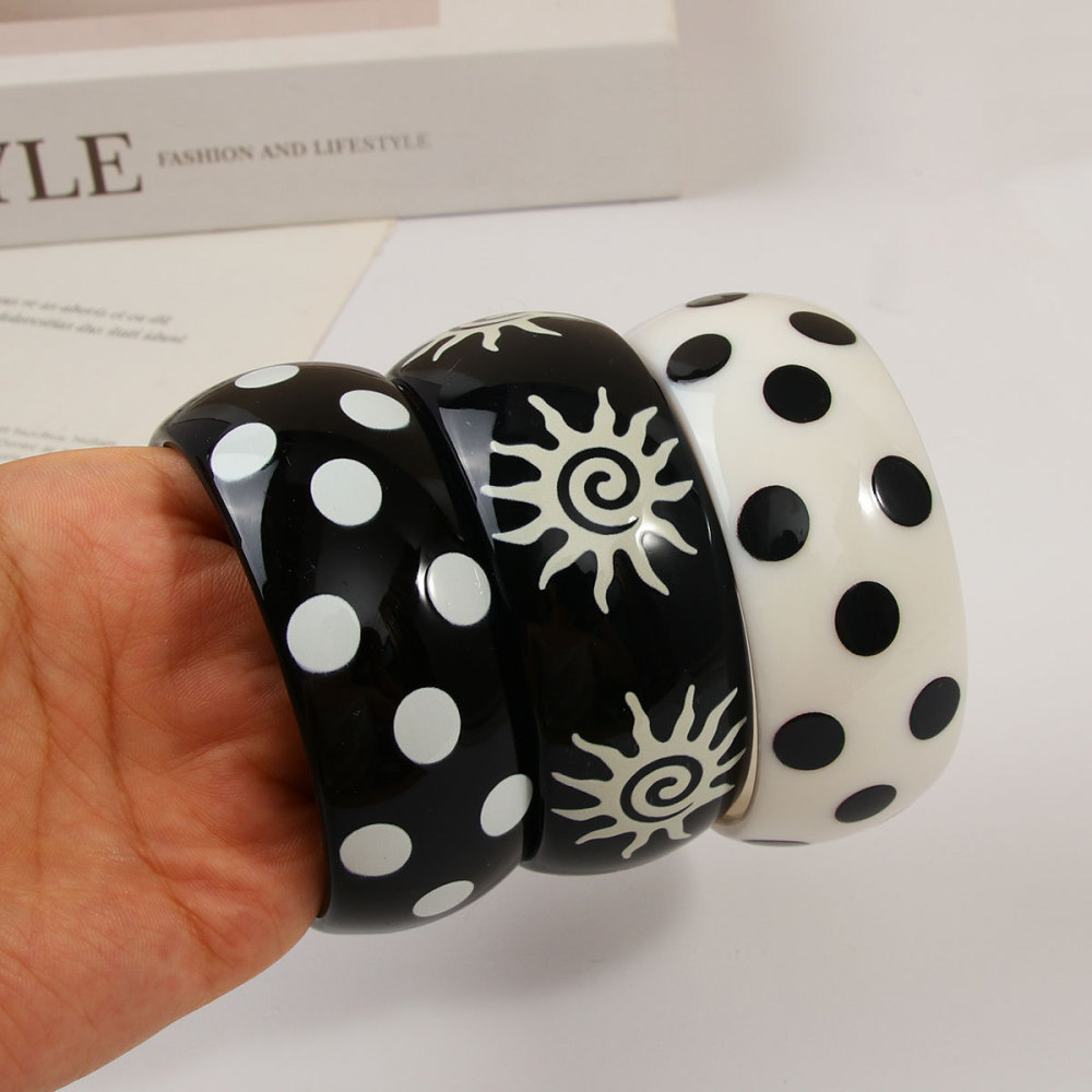 Bracelets Pour Femmes En Résine À Motif Pois Soleil Punk Image3