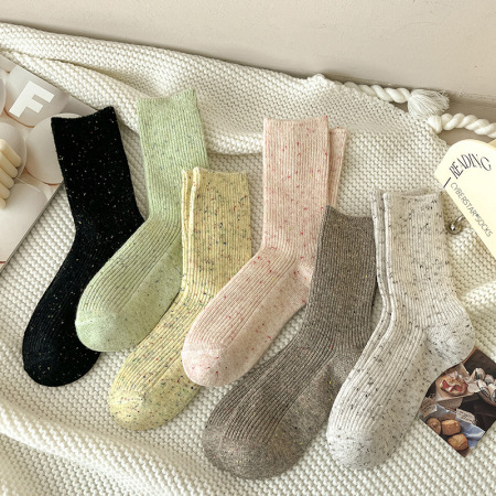Chaussettes mi-mollet à pois unis, légèrement rebondissantes 2