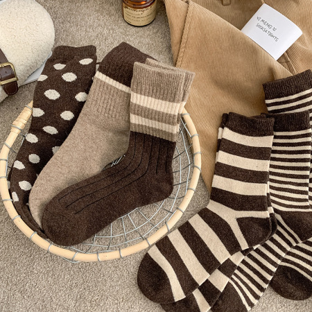 Chaussettes mi-mollet à rayures basiques, à pois et à contraste de couleurs, légèrement rebondissantes