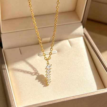 Colliers pendentifs pour femmes en acier inoxydable de forme elliptique, étanches, couleur or et zircon 2