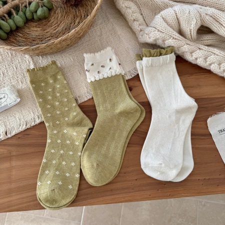 Chaussettes mi-mollet à petits motifs floraux, élégantes et colorées, à rebond élevé 2