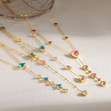 Collier pendentif élégant en forme de cœur en acier inoxydable, étanche, couleur or, avec zircon. 2