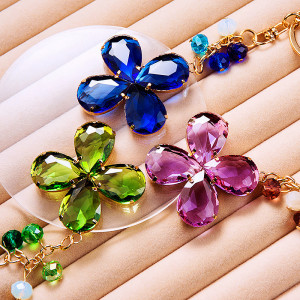 Porte-Clés En Cristal Simple En Forme De Cœur Et De Trèfle De La Série Luxueuse h5 Image2