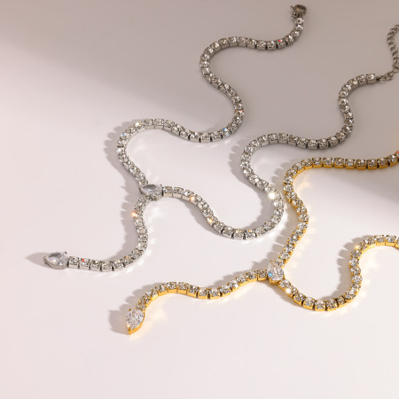 Colliers à maillons élégants pour femmes, en acier inoxydable étanche, couleur or, ornés de strass. 2