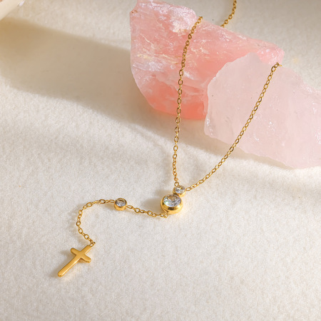 Colliers pendentifs romantiques et élégants en forme de croix, en acier inoxydable étanche, couleur or et zircon, pour femmes