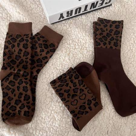 Chaussettes mi-mollet rétro pour femmes, couleur unie, imprimé léopard et cœur 2