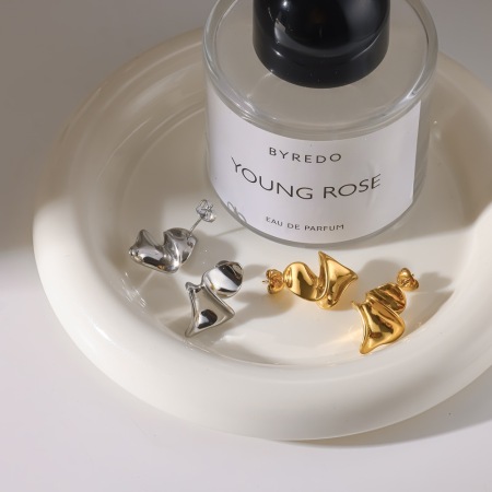 Boucles d'oreilles puces pour femmes, collection Simple Series Daily Geometric Shape, en acier inoxydable étanche, couleur or